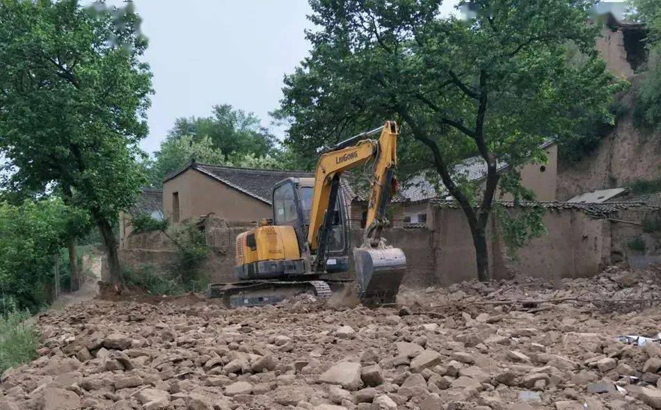 农村房屋被征收后，耕地上自建新房，还能再申请安置宅基地吗